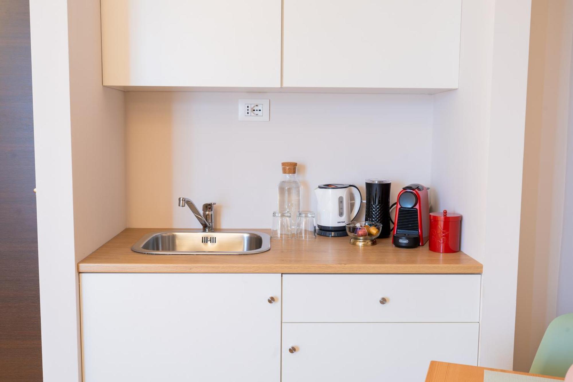 Palmanova Suites Милано Екстериор снимка