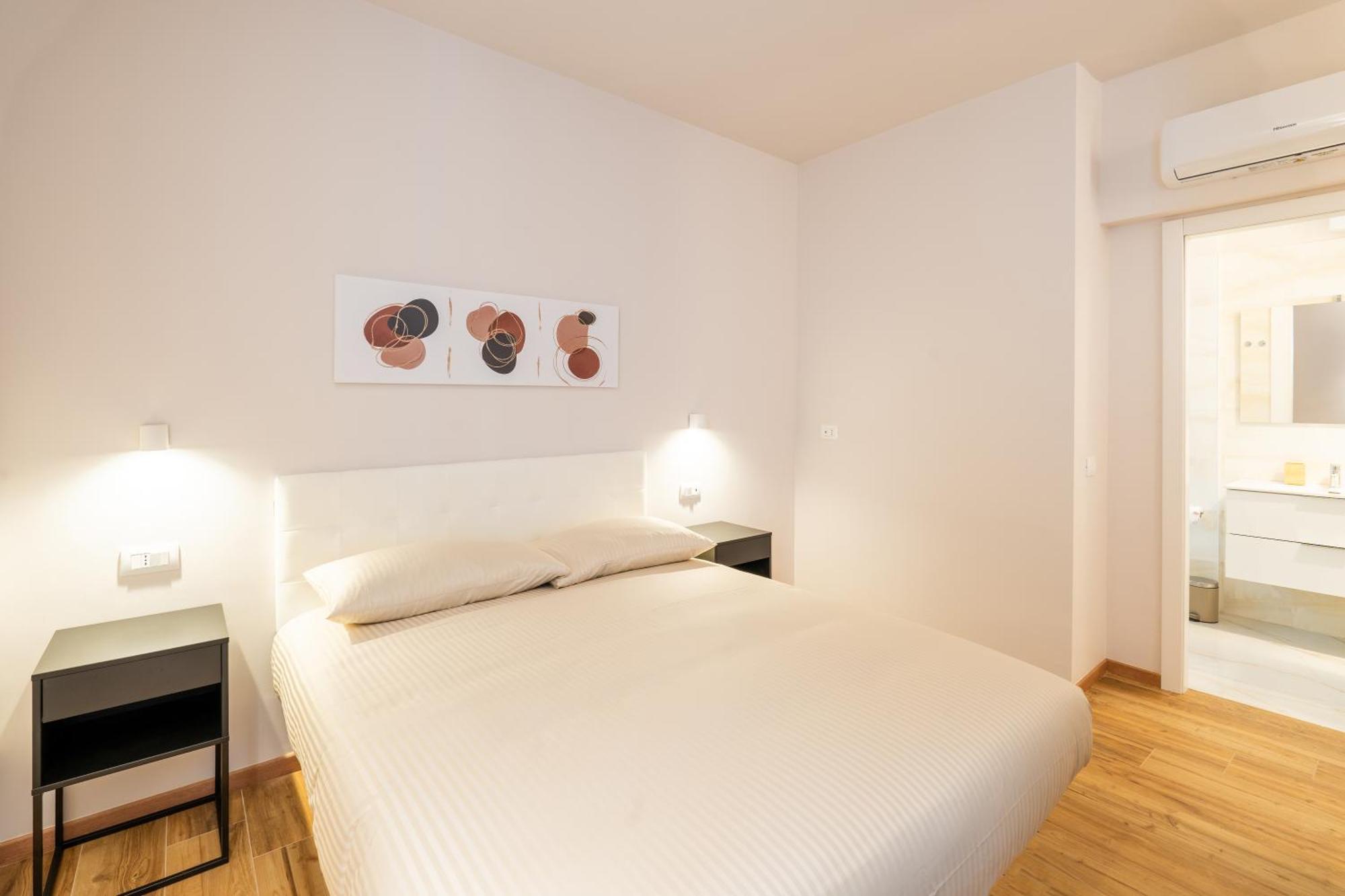 Palmanova Suites Милано Екстериор снимка